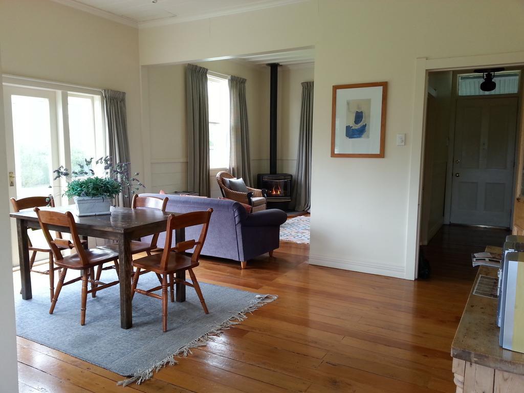The Vicarage Martinborough Villa Cameră foto